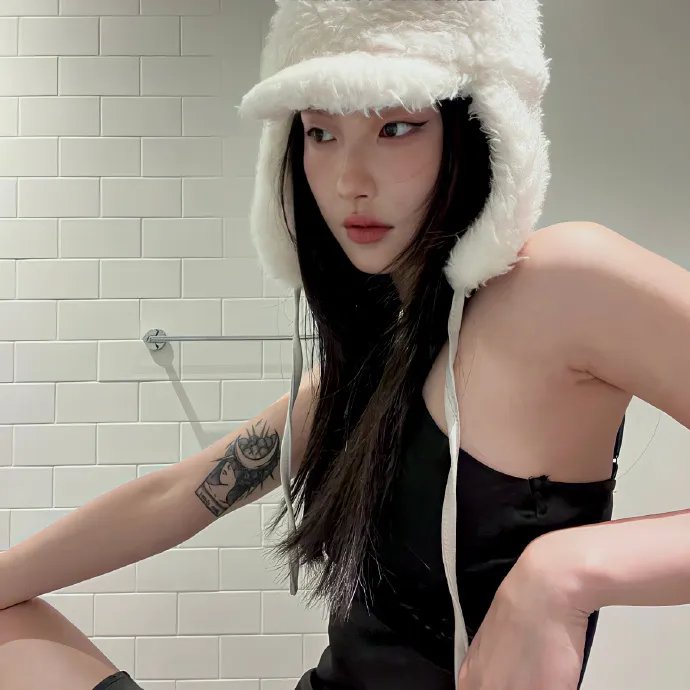 黑色疤痕的蓝调